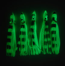 Load image into Gallery viewer, 30 x 9cm Luminous Silicon Squid Skirts Multi Colour Pack